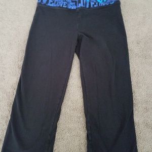 Victoria Secret Pink Yoga pants (capri)